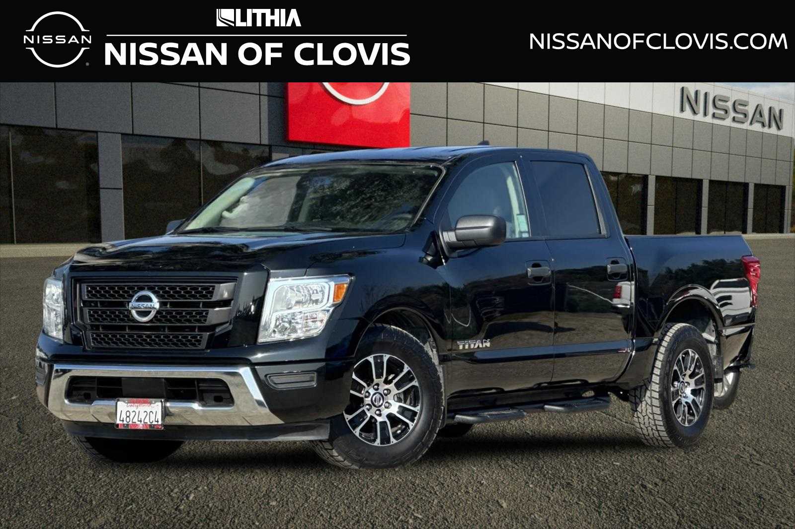 2022 Nissan Titan SV