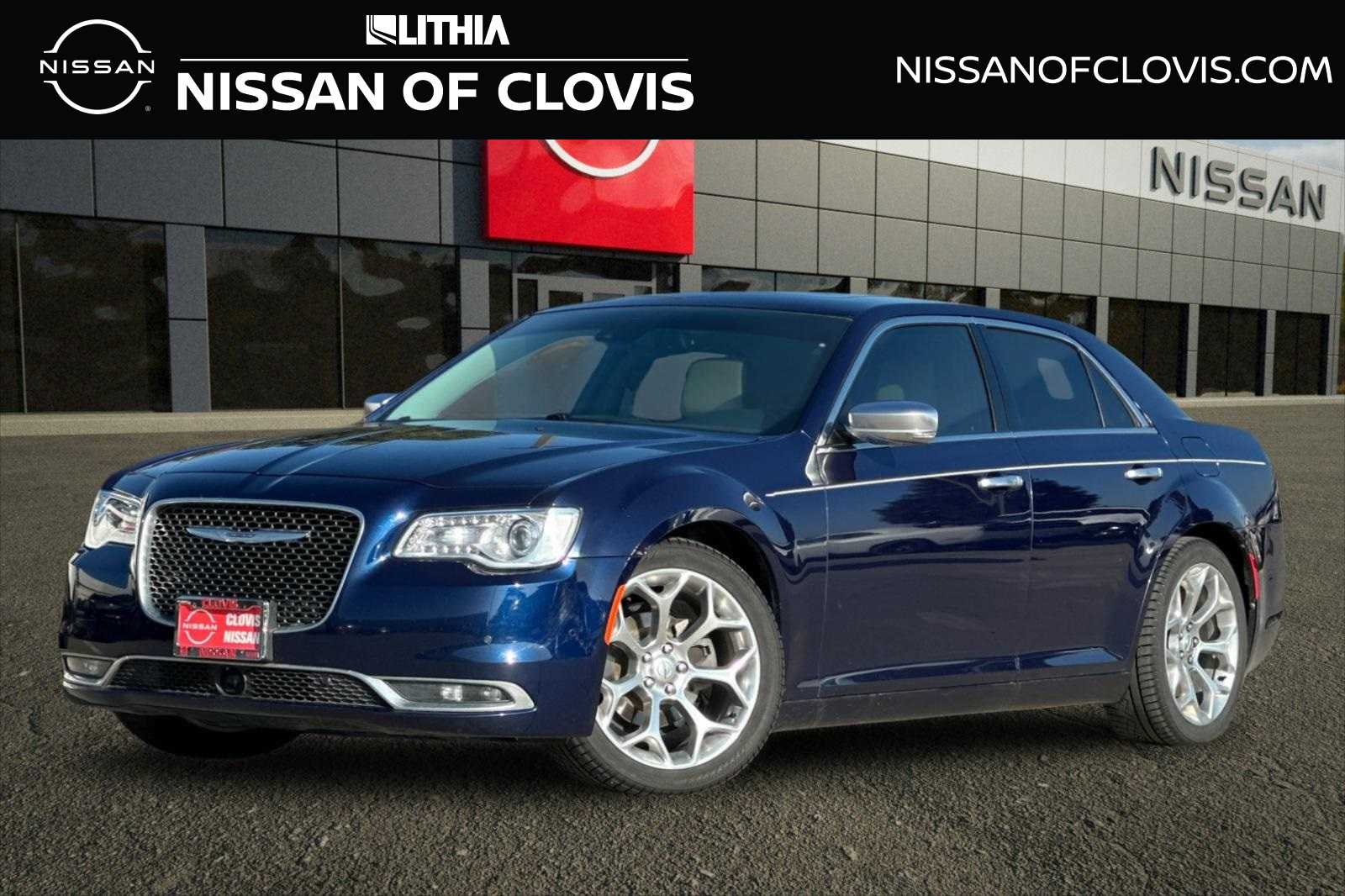 2016 Chrysler 300 C Platinum's photo