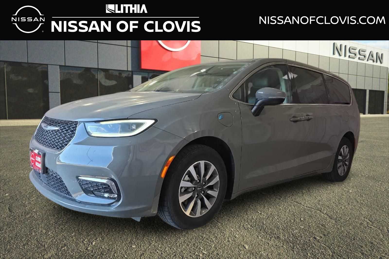 2023 Chrysler Pacifica Hybrid Touring L