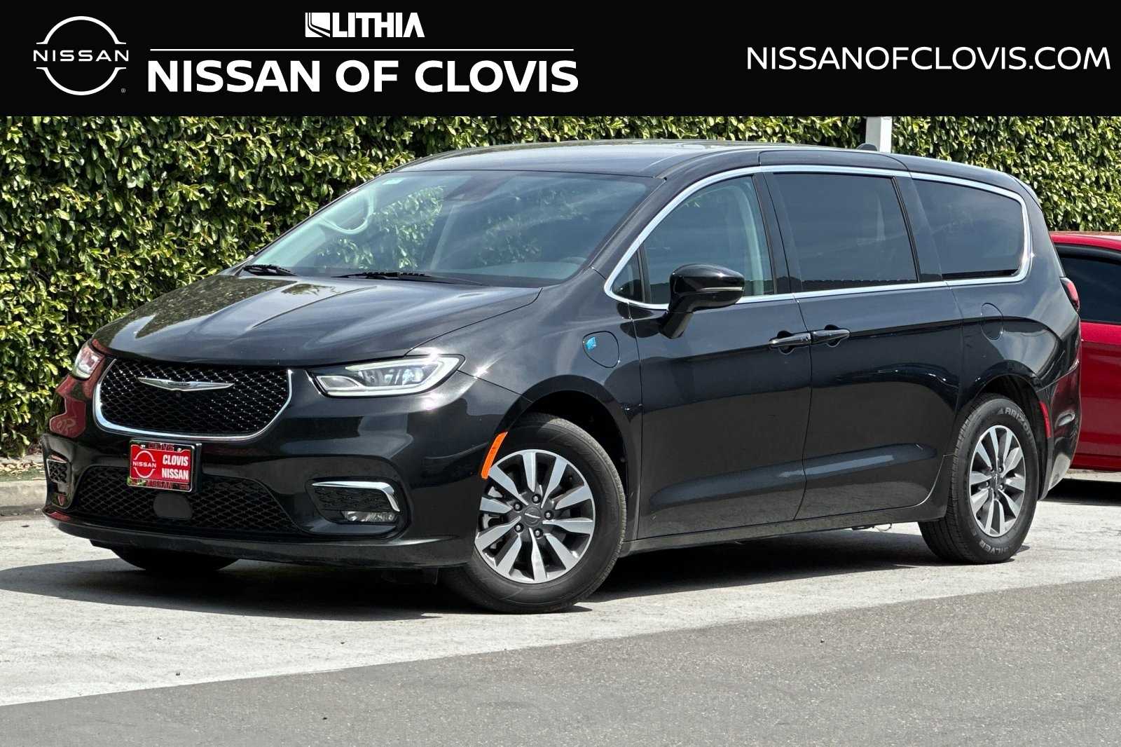 2024 Chrysler Pacifica Hybrid Select