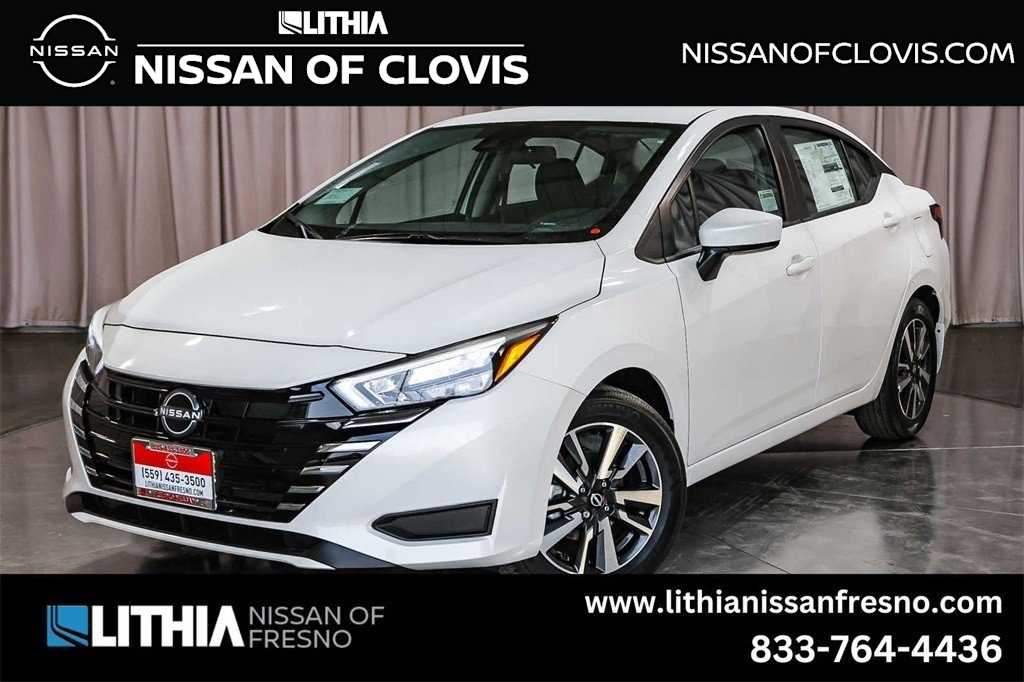 2025 Nissan Versa SV
