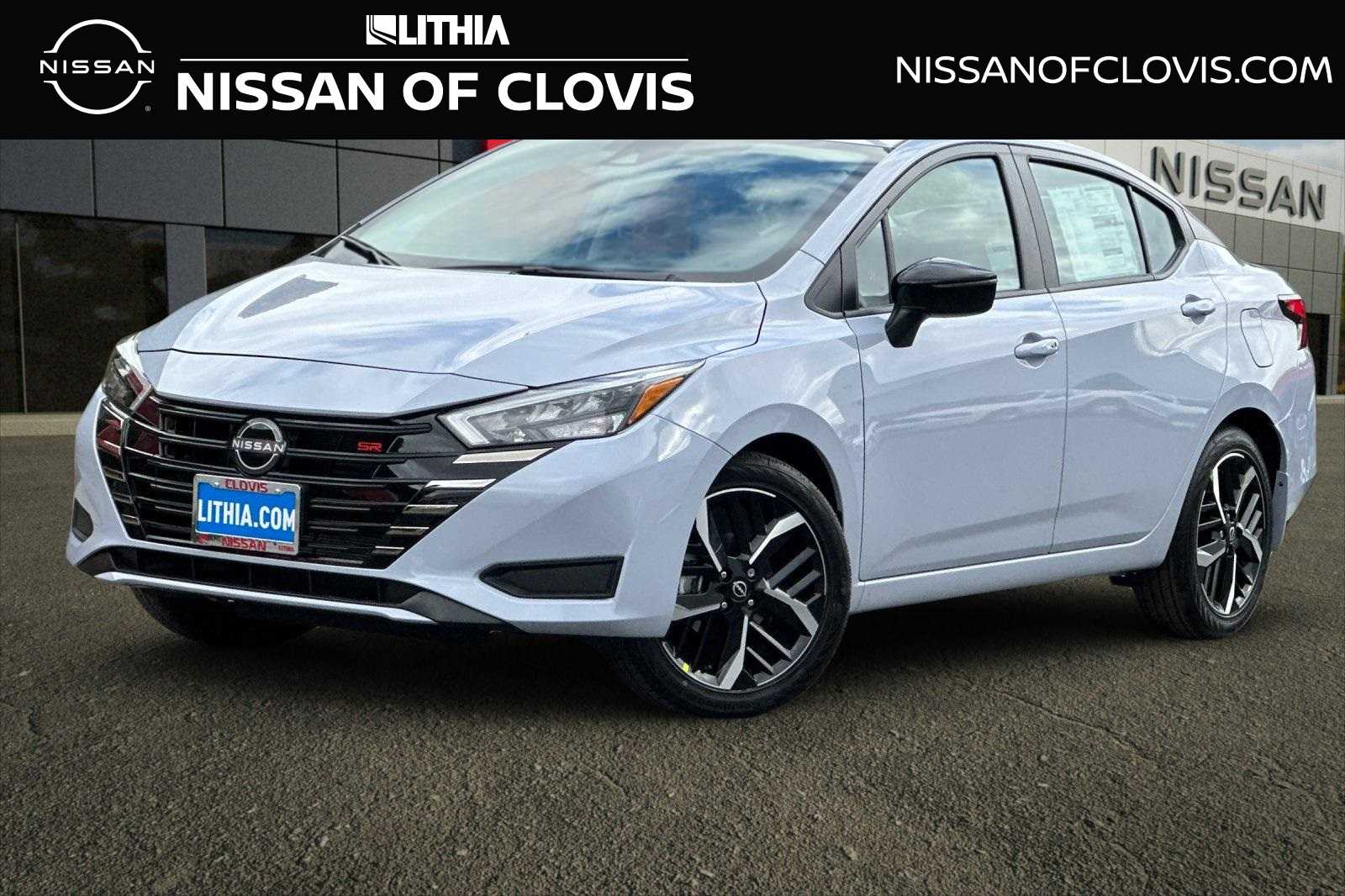2025 Nissan Versa SR