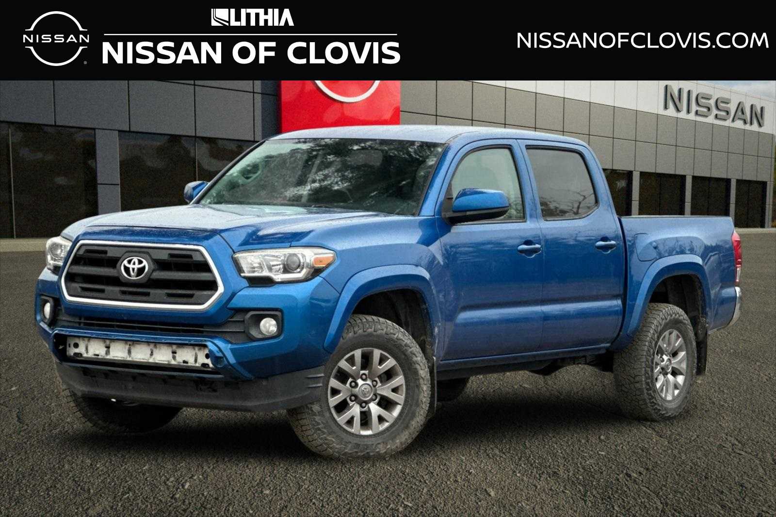 2016 Toyota Tacoma SR5's photo