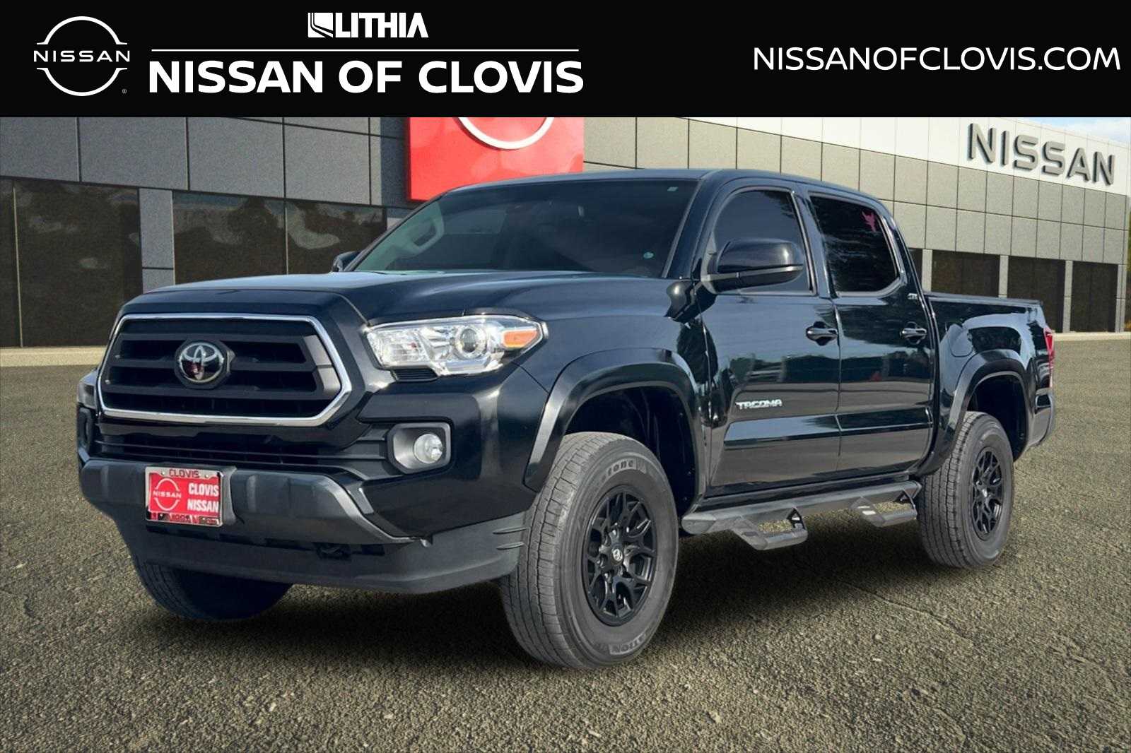 2022 Toyota Tacoma SR5's photo