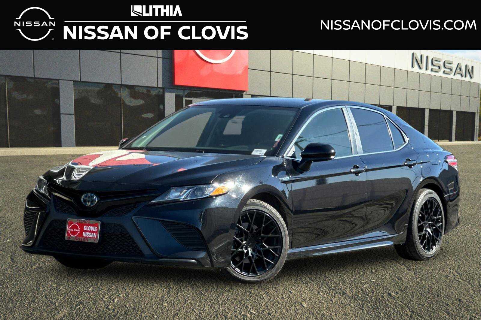 2020 Toyota Camry Hybrid SE