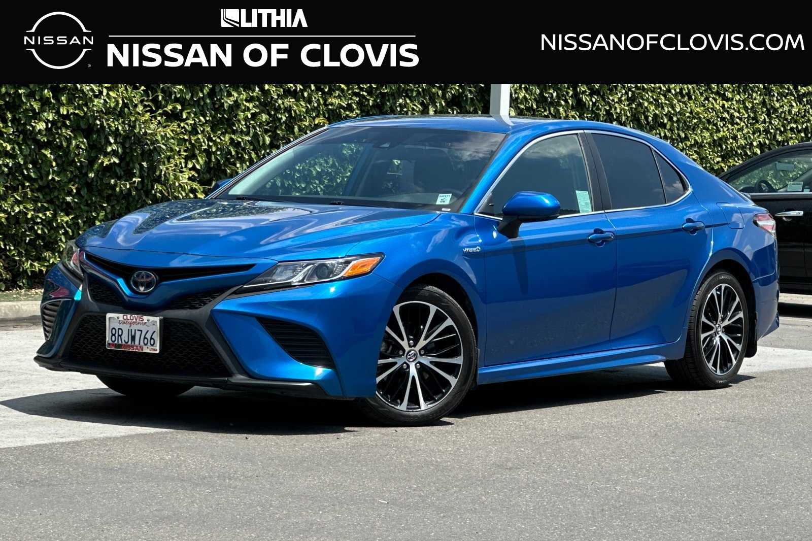 2020 Toyota Camry Hybrid SE