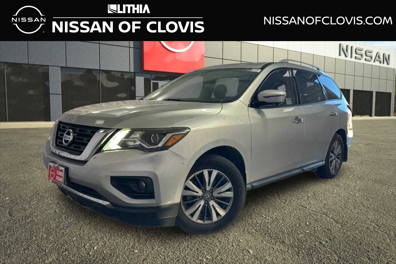 2020 Nissan Pathfinder SL