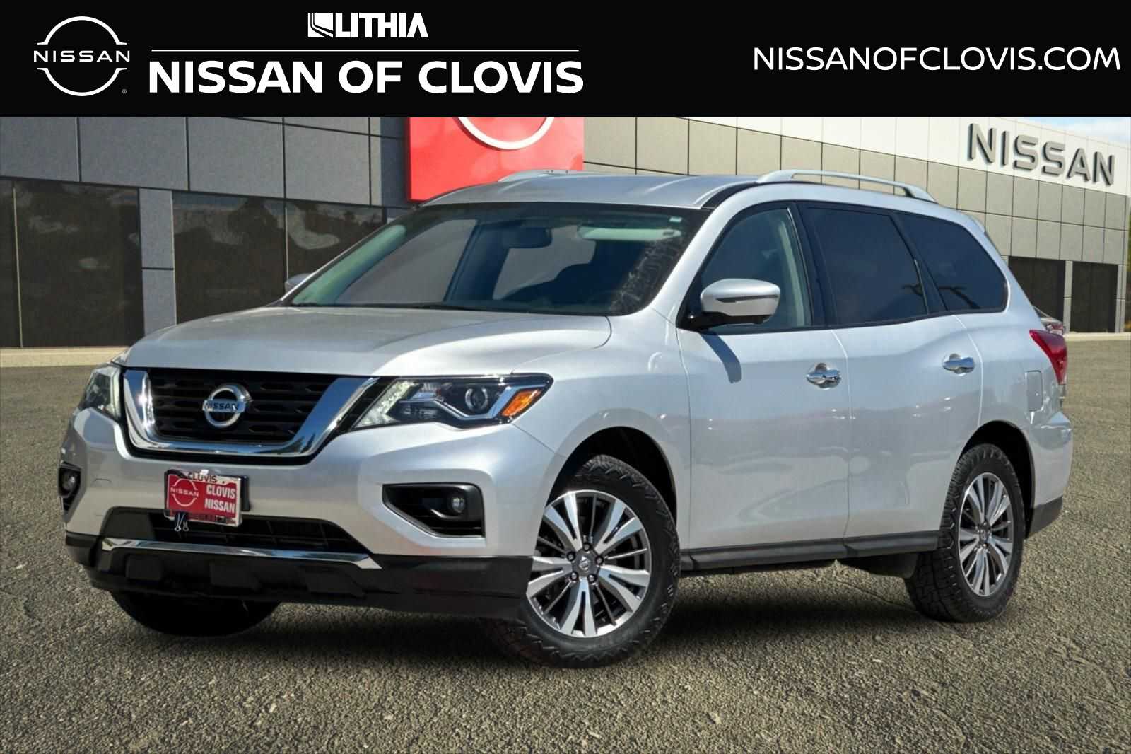 2019 Nissan Pathfinder SL