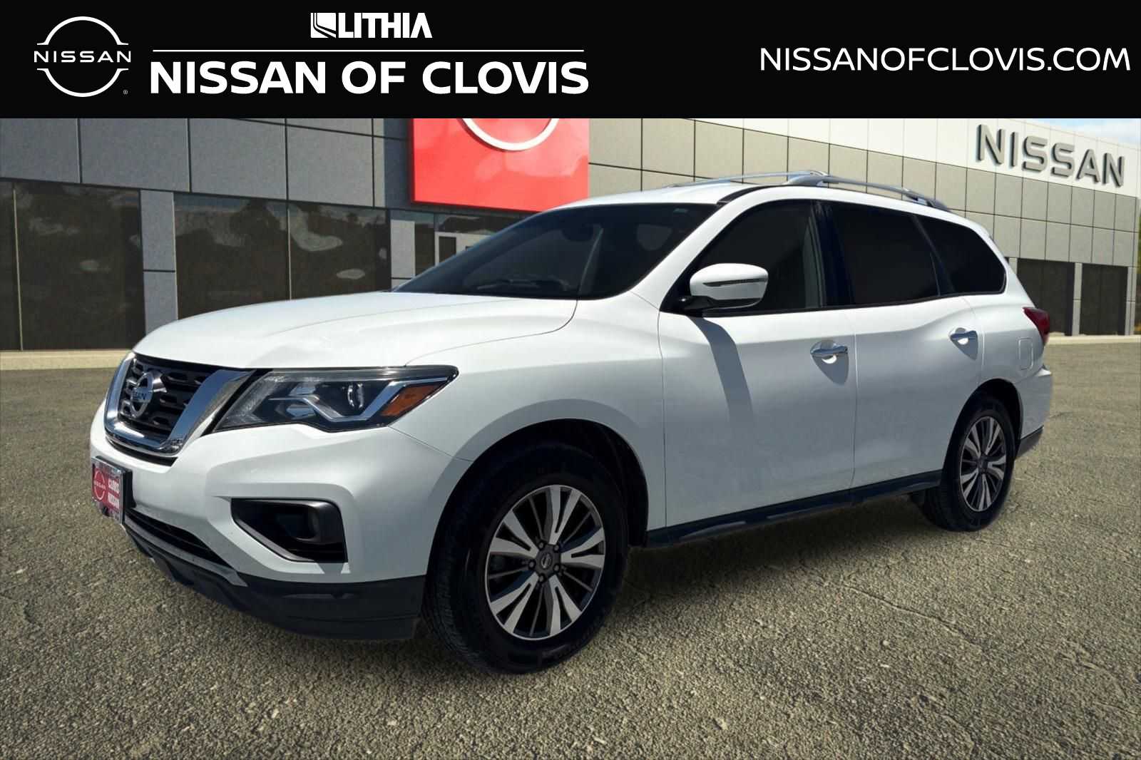 2018 Nissan Pathfinder SV