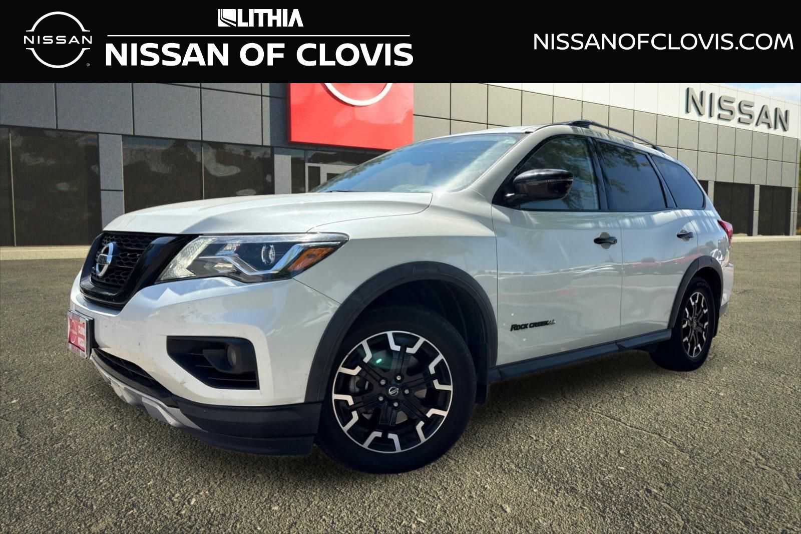 2019 Nissan Pathfinder SV