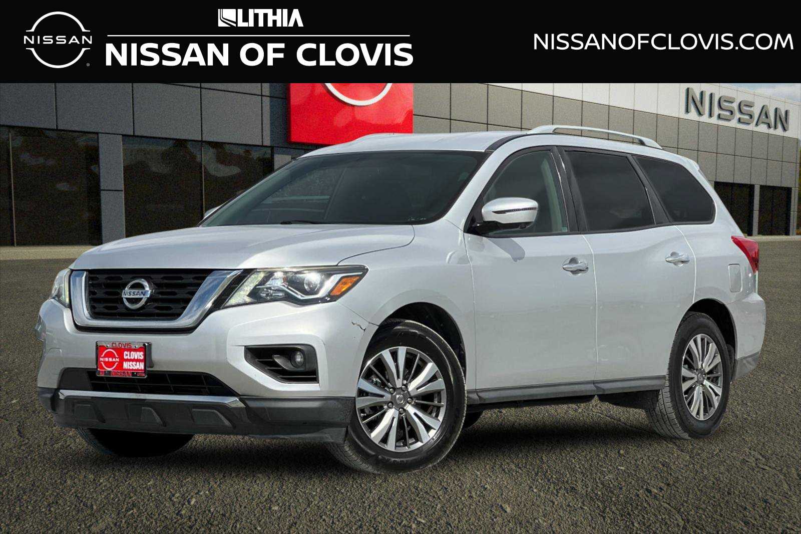 2018 Nissan Pathfinder SL
