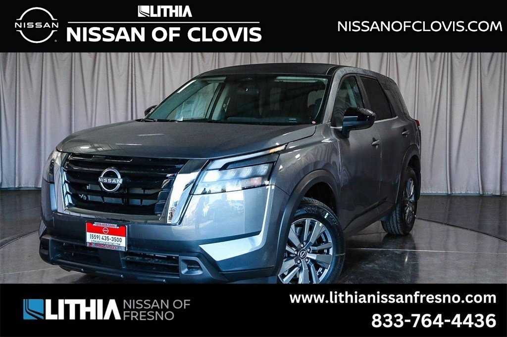 2025 Nissan Pathfinder S