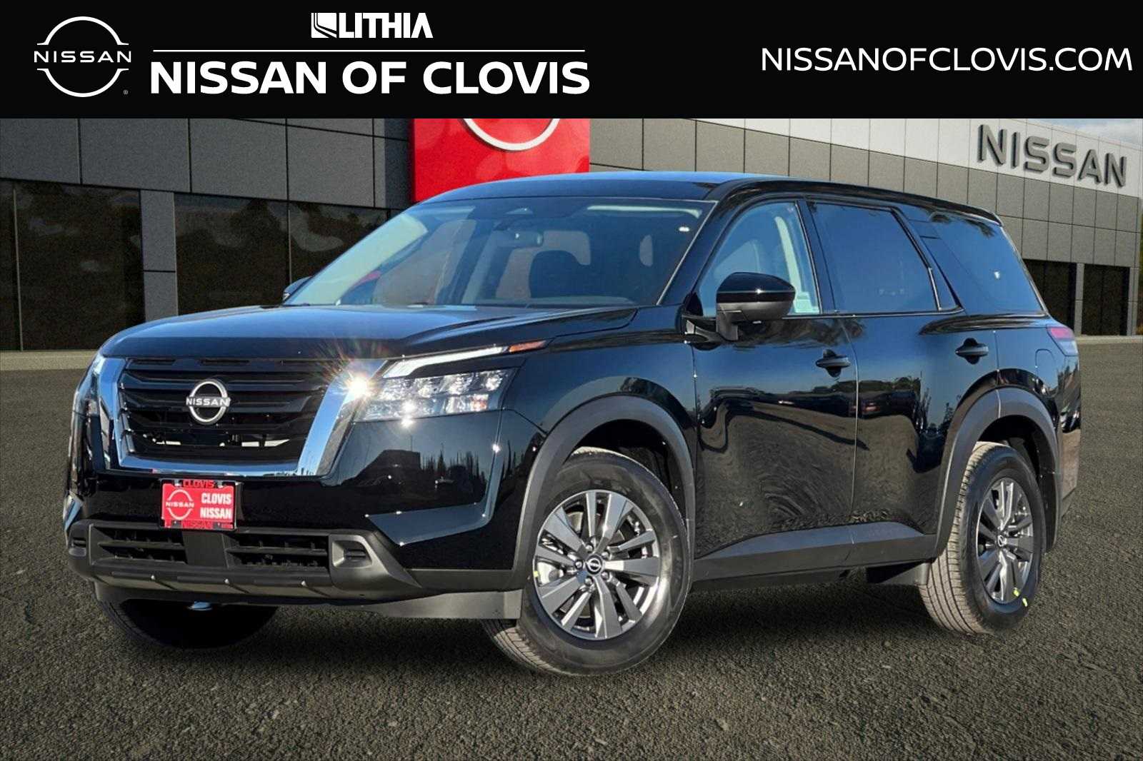 2025 Nissan Pathfinder S