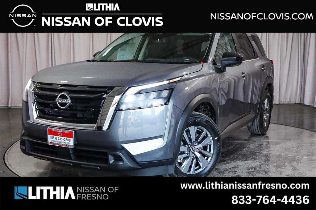 2025 Nissan Pathfinder S