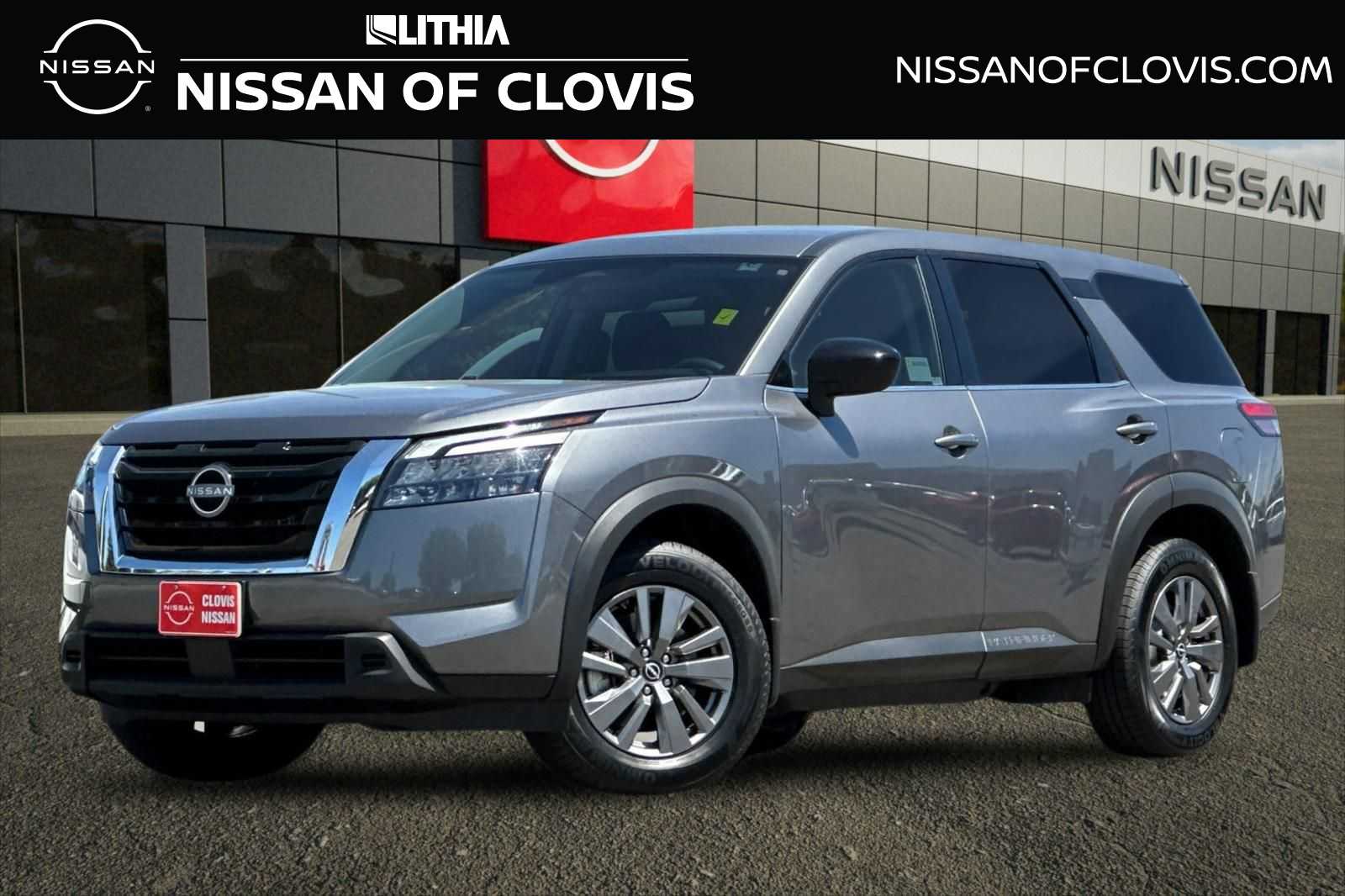 2025 Nissan Pathfinder S