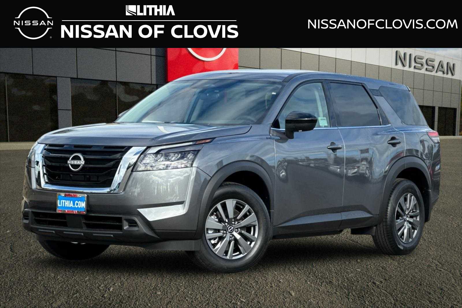 2025 Nissan Pathfinder S