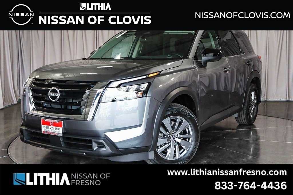 2025 Nissan Pathfinder S