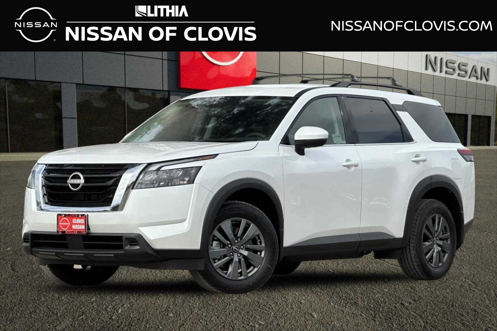 2025 Nissan Pathfinder SV