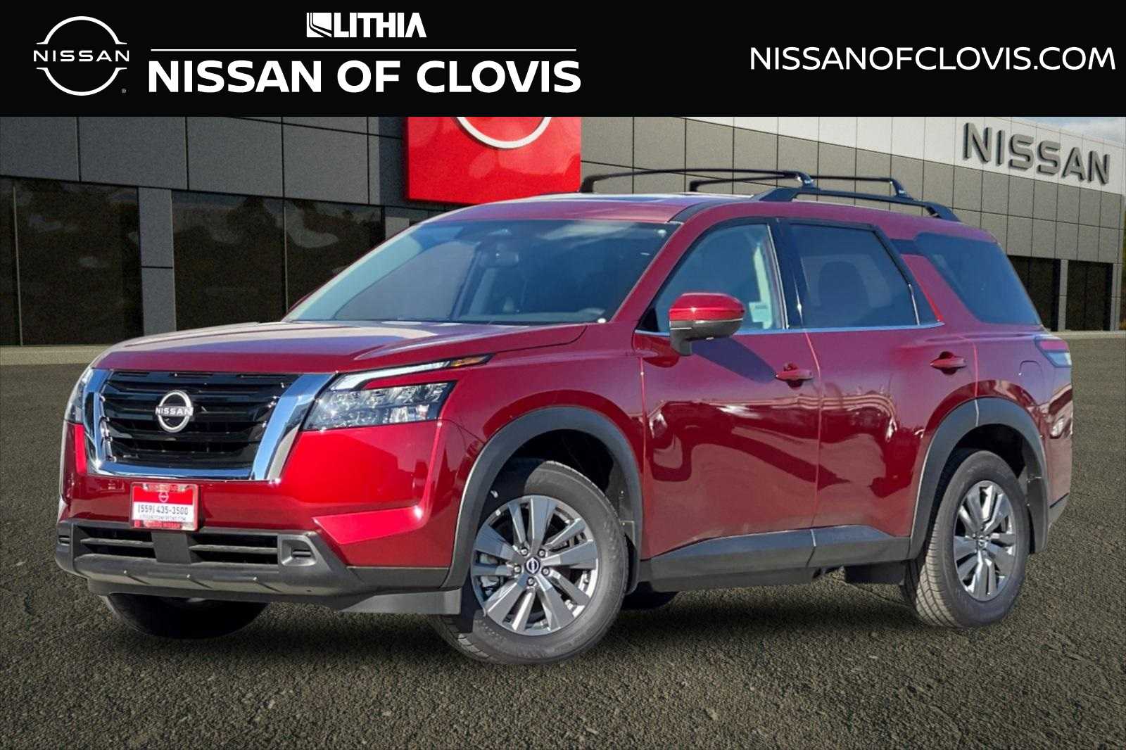 2024 Nissan Pathfinder SV
