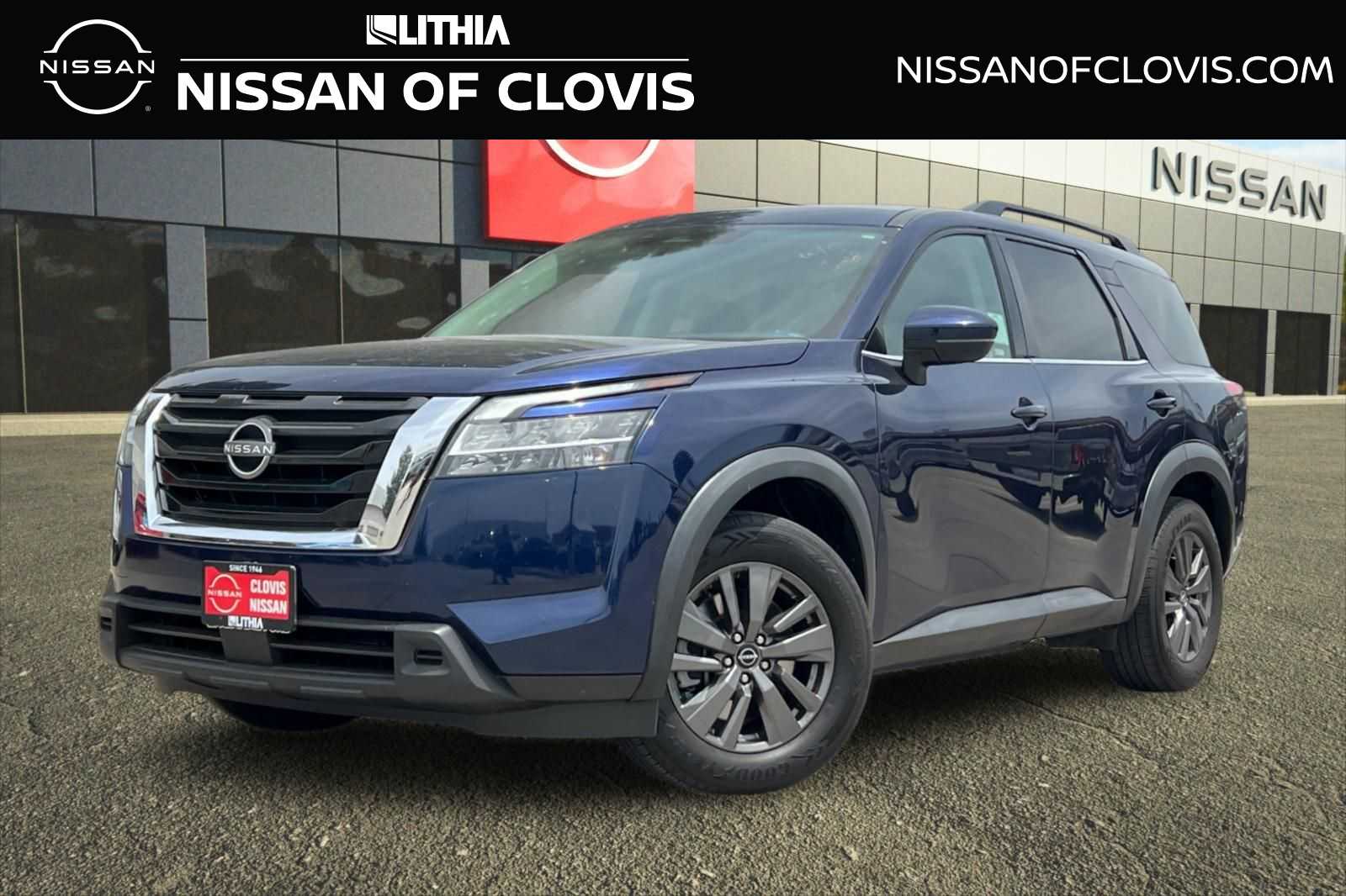 2022 Nissan Pathfinder SV
