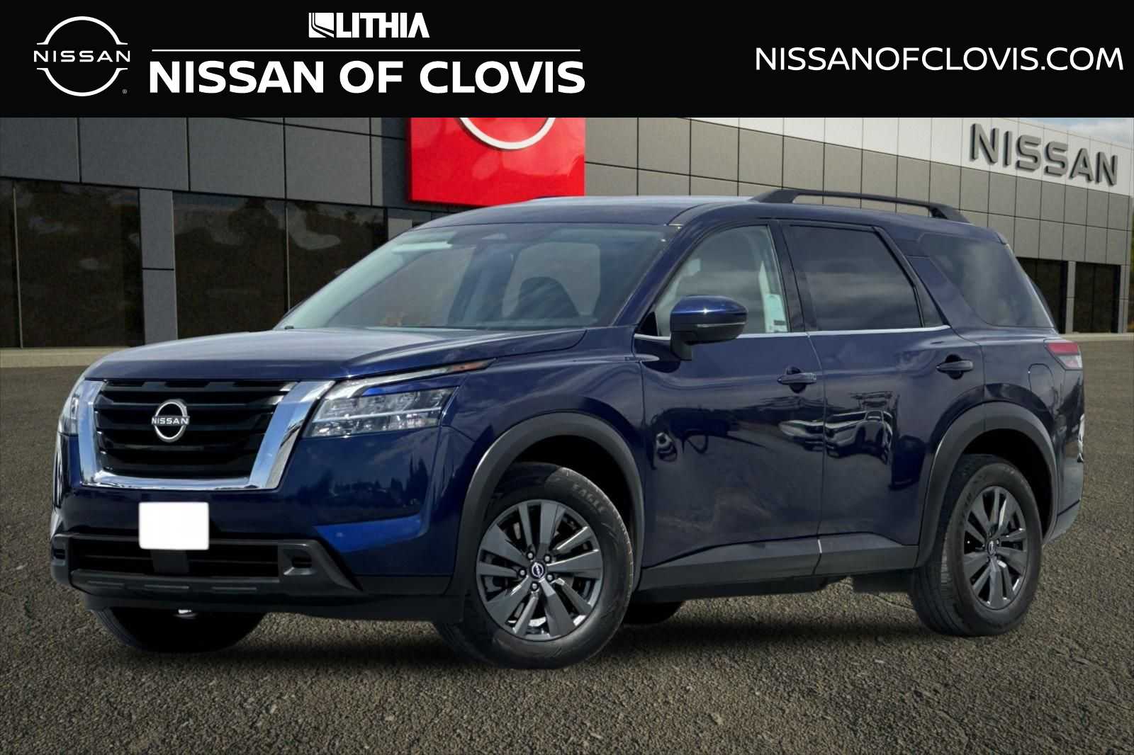2022 Nissan Pathfinder SV