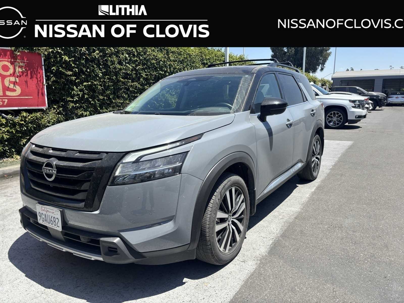 2023 Nissan Pathfinder Platinum