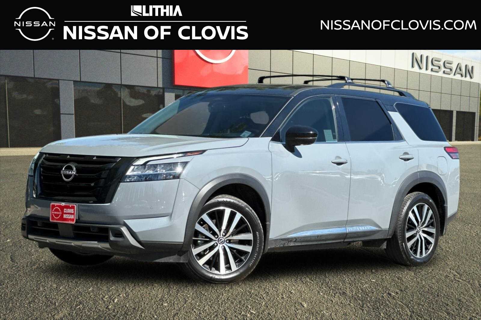 2023 Nissan Pathfinder Platinum