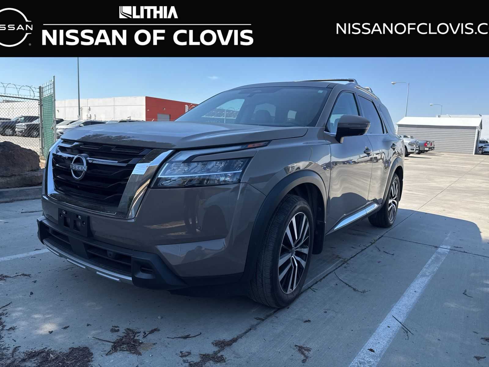 2024 Nissan Pathfinder Platinum