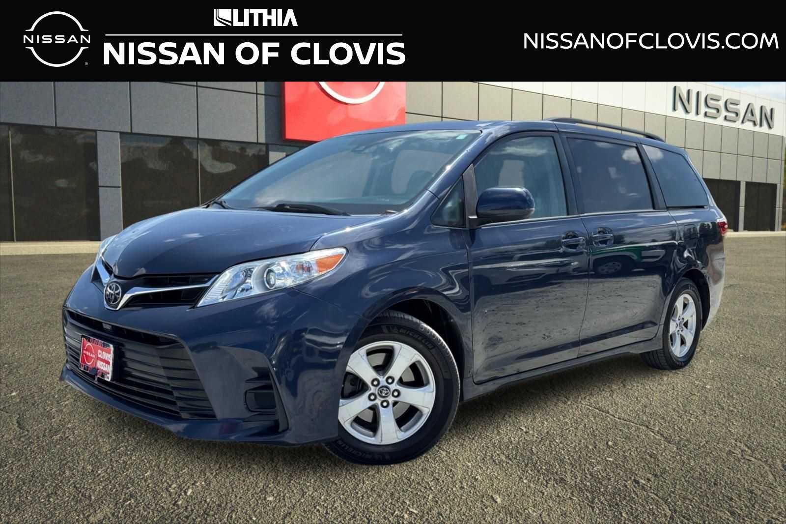 2018 Toyota Sienna LE