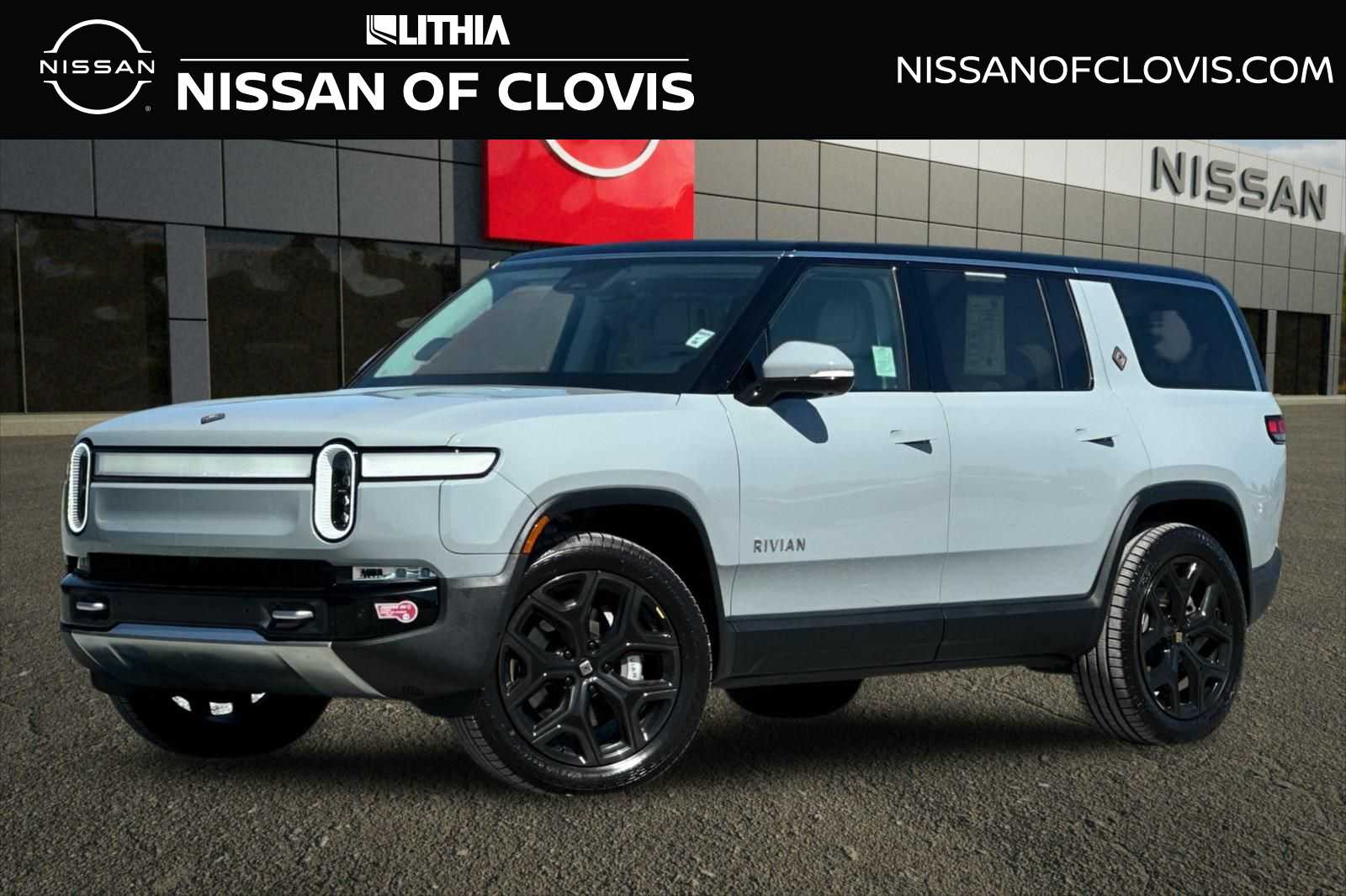 2023 Rivian R1S Adventure