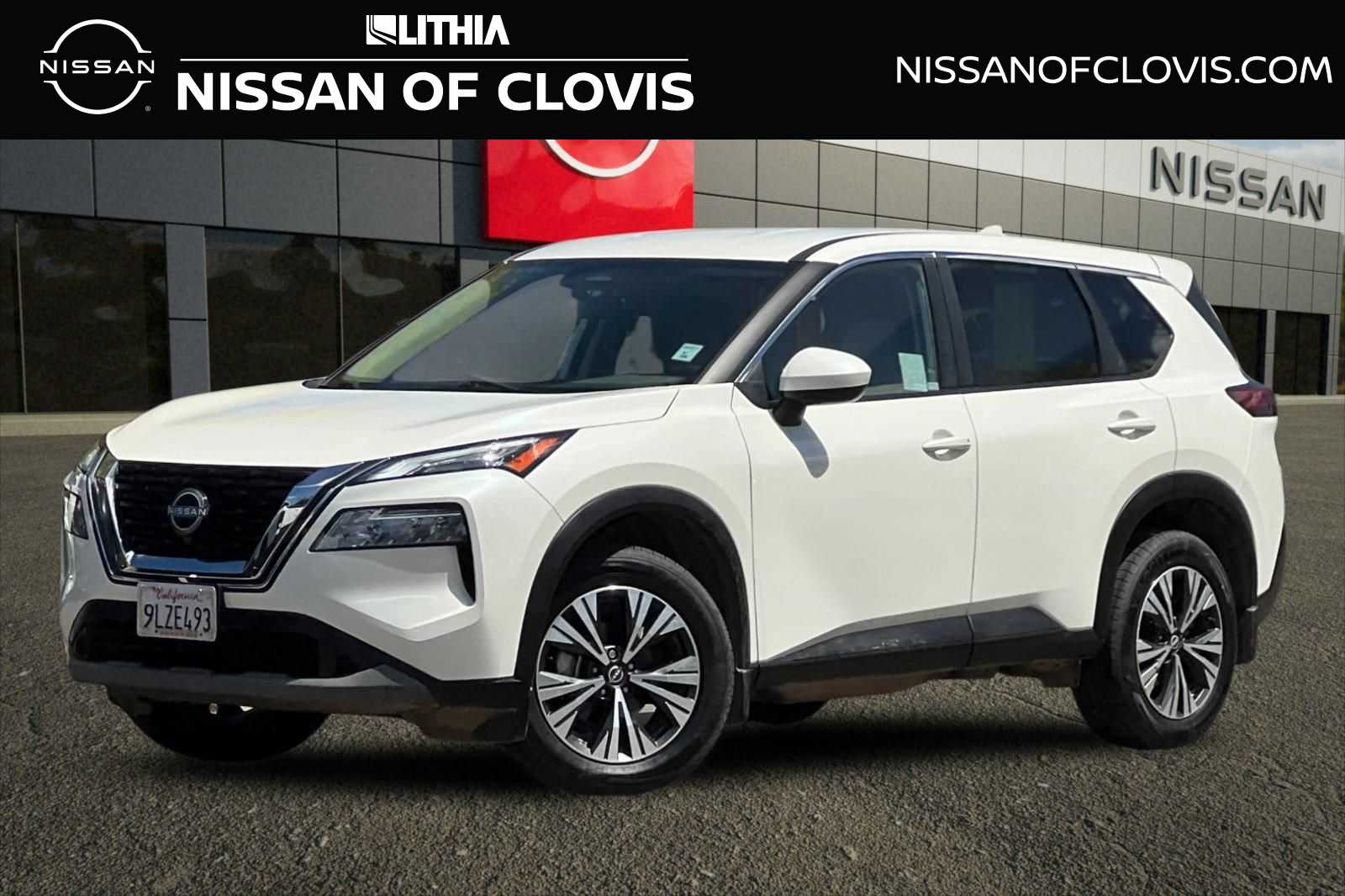 Pearl White Tricoat 2023 Nissan Rogue SV FWD SUV / Crossover Front-Wheel Drive Continuously Variable Transmission