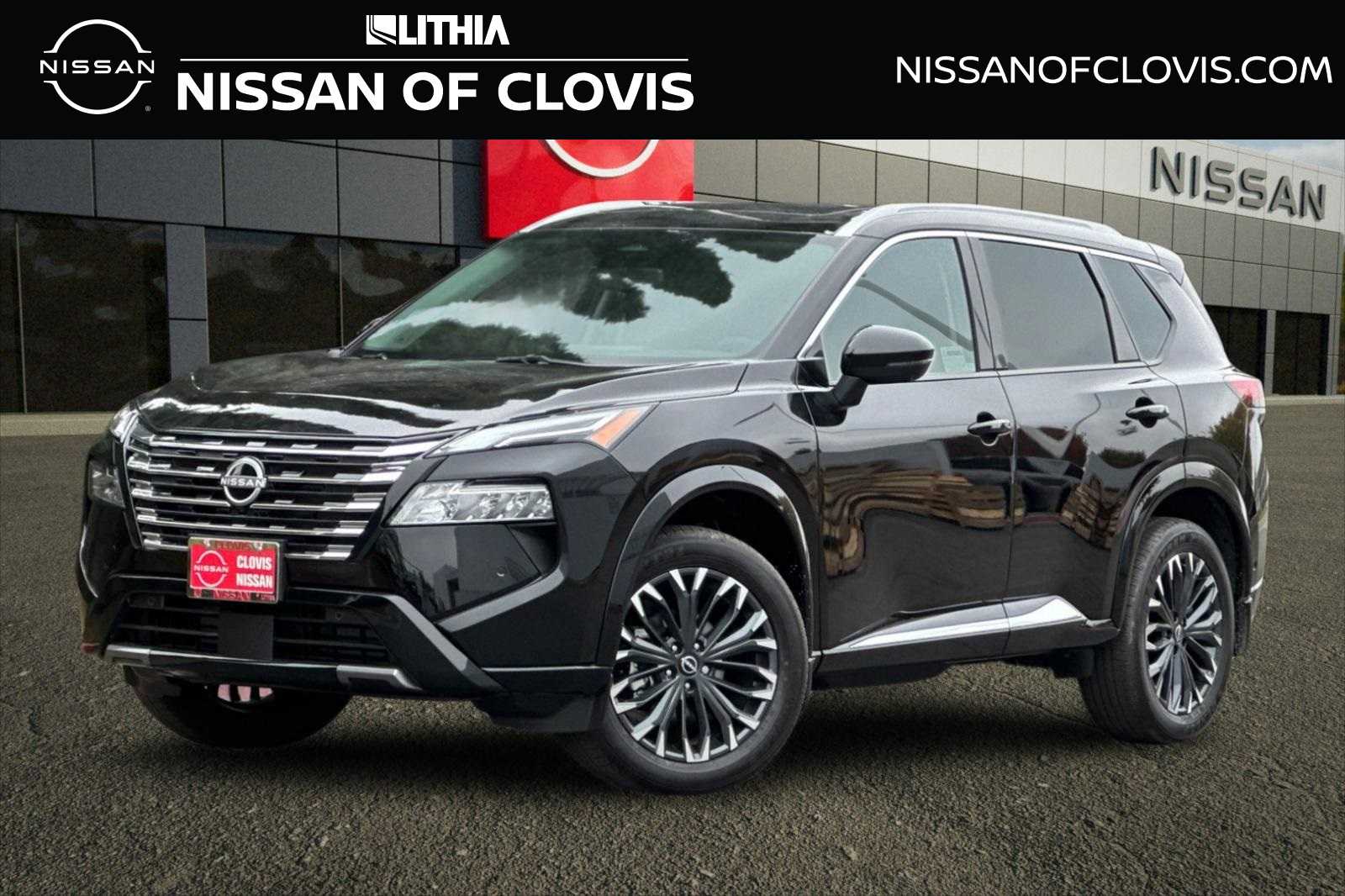 2026 Nissan Rogue Platinum's photo