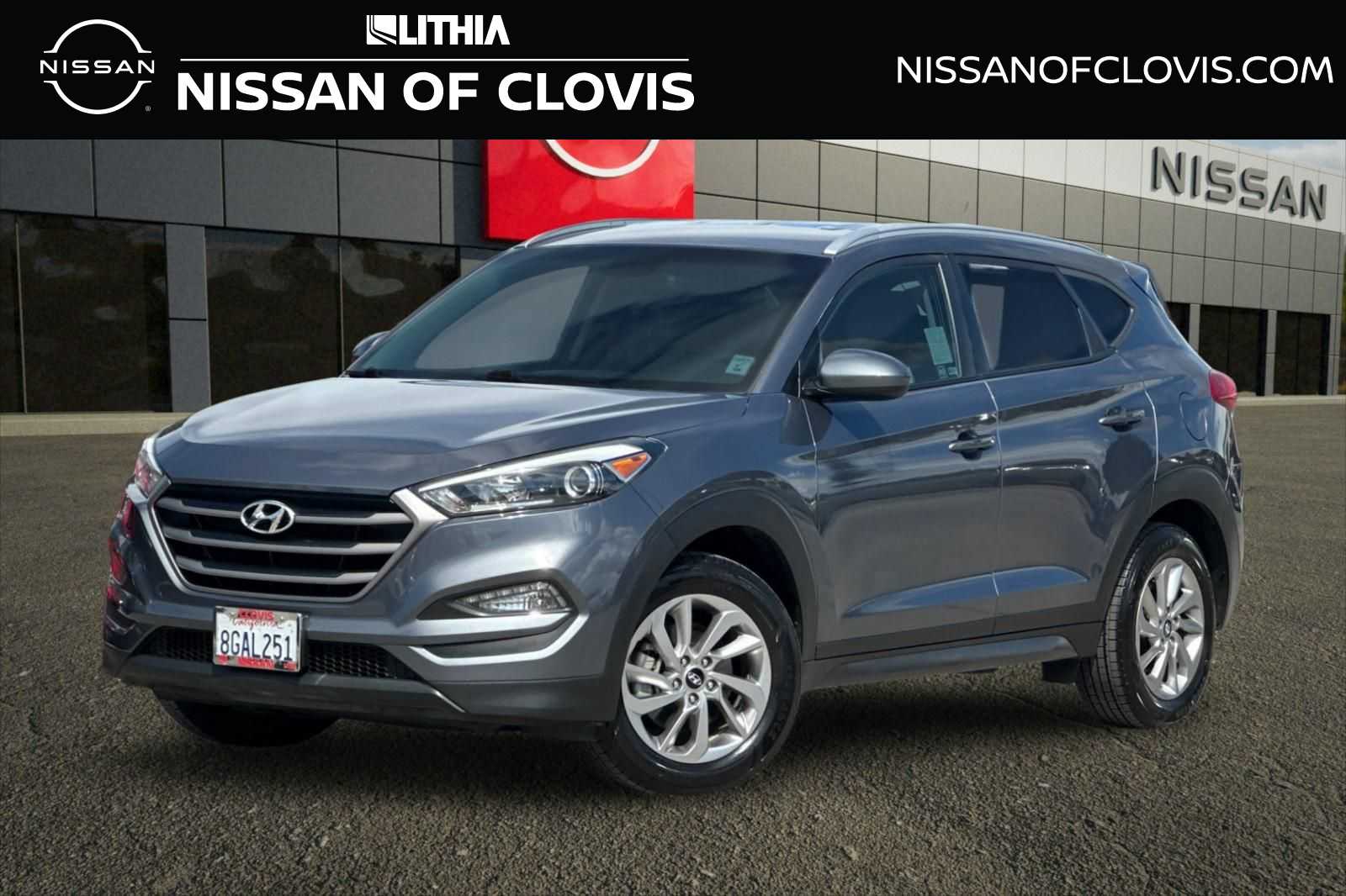 Gray (Coliseum Grey) 2016 Hyundai Tucson 2.0L SE AWD with Beige Seats SUV / Crossover All-Wheel Drive 6-Speed Automatic