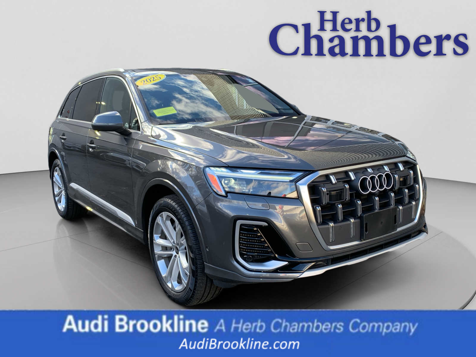 2025 Audi Q7 Premium Plus's photo