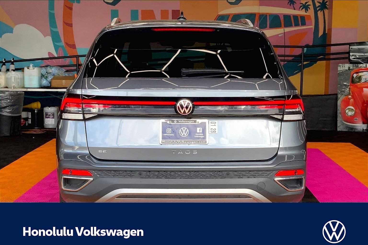 View vehicle photo 5