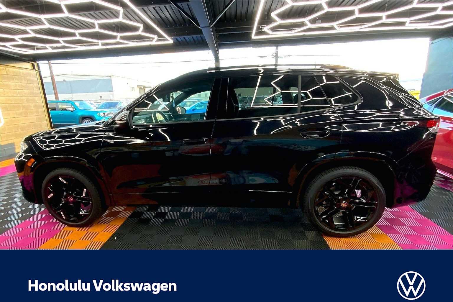 View vehicle photo 3