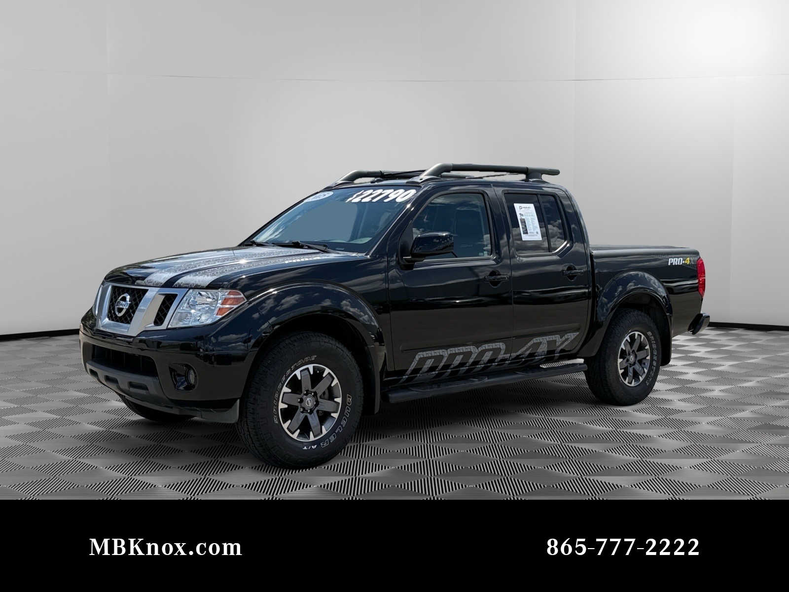 Super Black 2015 Nissan Frontier PRO-4X Crew Cab 4WD Pickup Truck Four-Wheel Drive 5-Speed Automatic