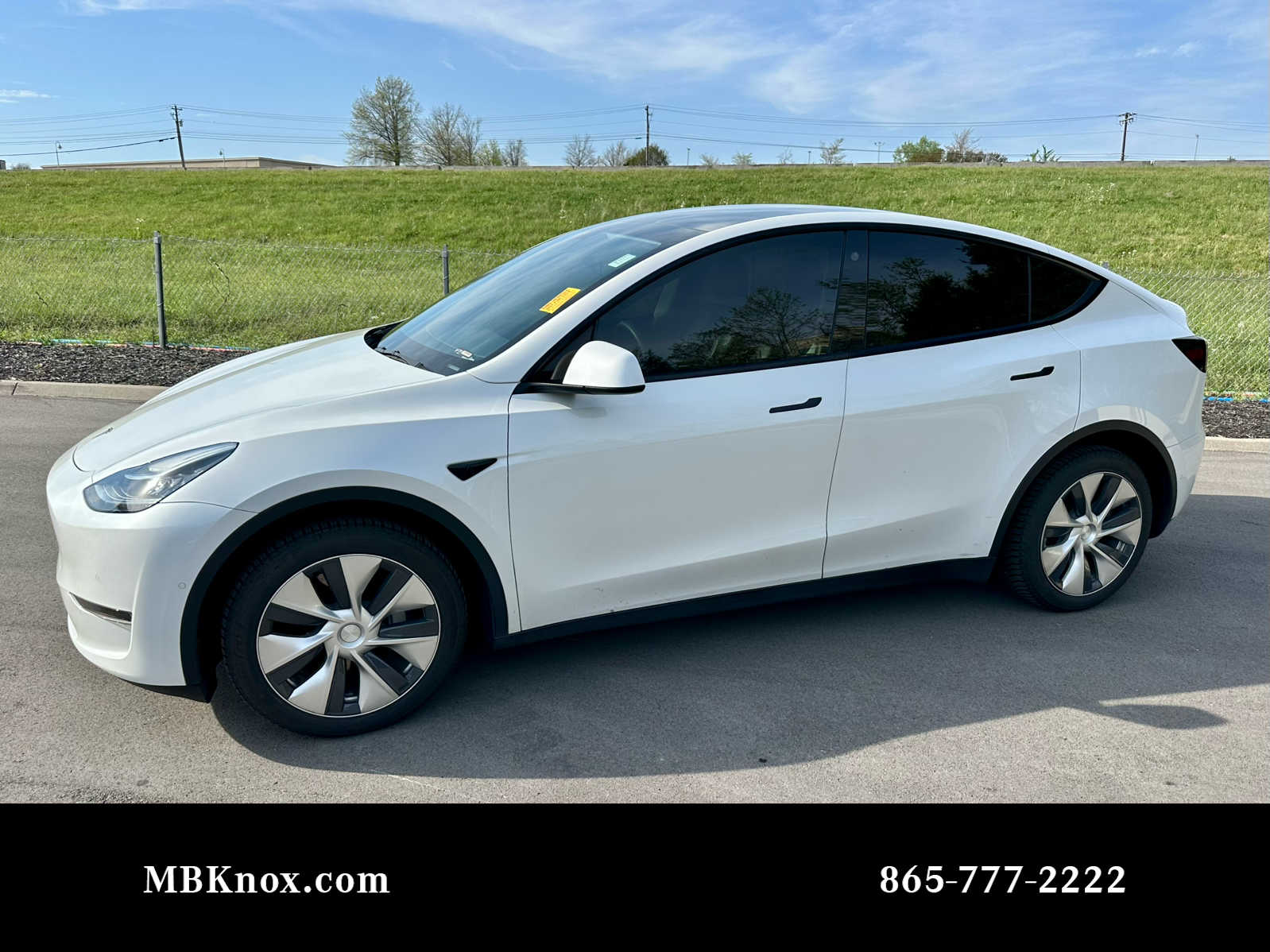 Pearl White Multi-Coat 2022 Tesla Model Y Long Range AWD SUV / Crossover All-Wheel Drive 1-Speed Automatic