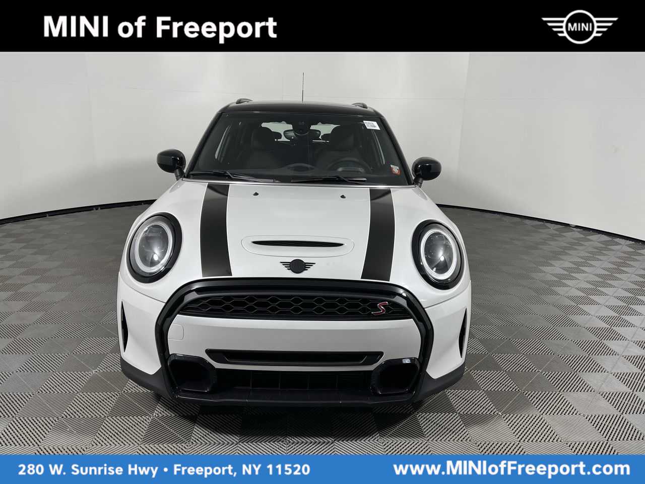 Nanuq White Metallic 2023 MINI Cooper S 4-Door Hatchback FWD Hatchback Front-Wheel Drive Automatic