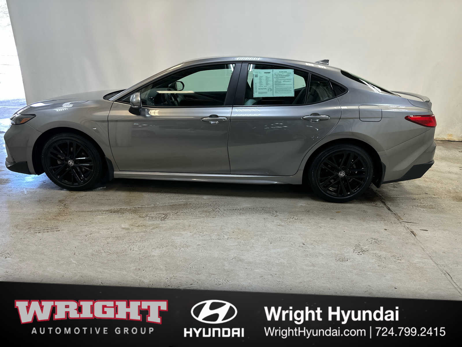 View vehicle photo 7