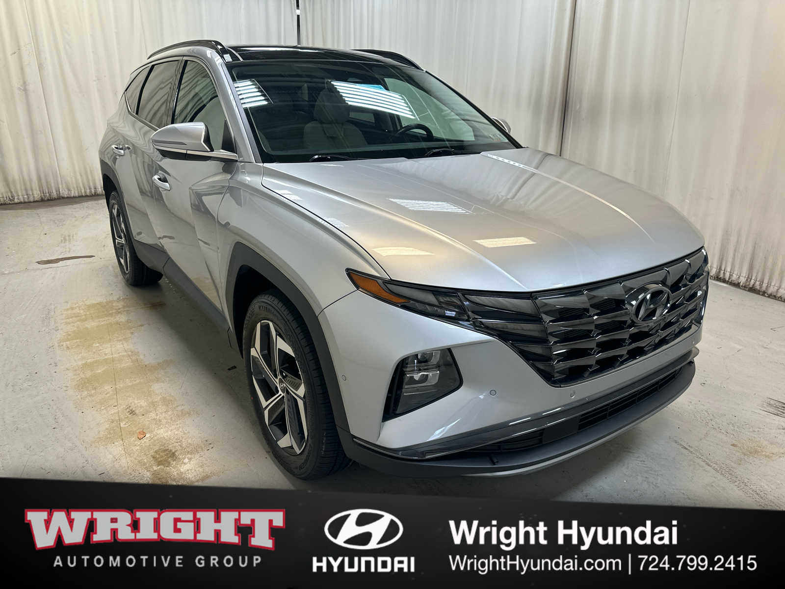 Shimmering Silver 2024 Hyundai Tucson SUV / Crossover All-Wheel Drive 8-Speed Automatic