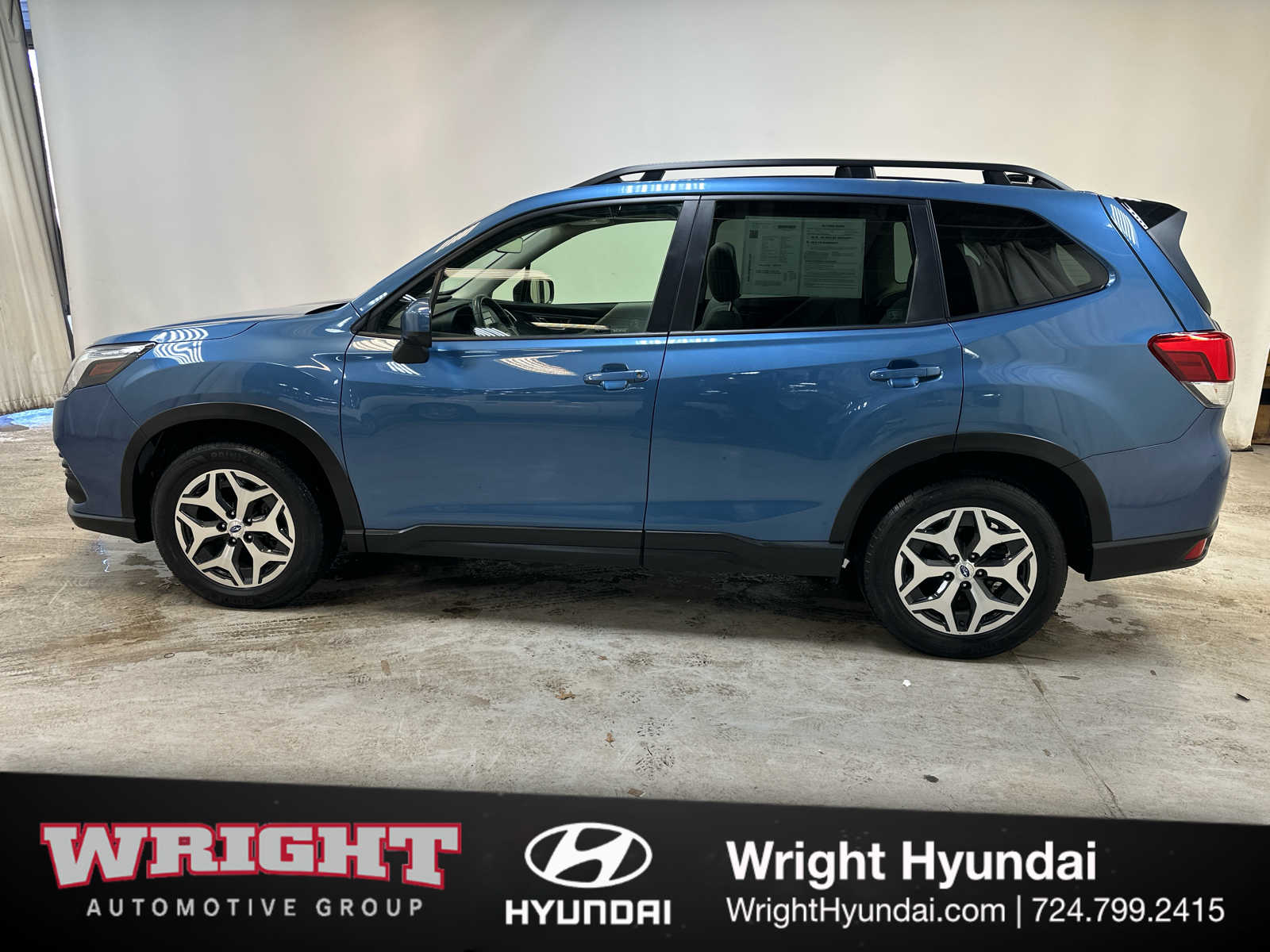 View vehicle photo 7