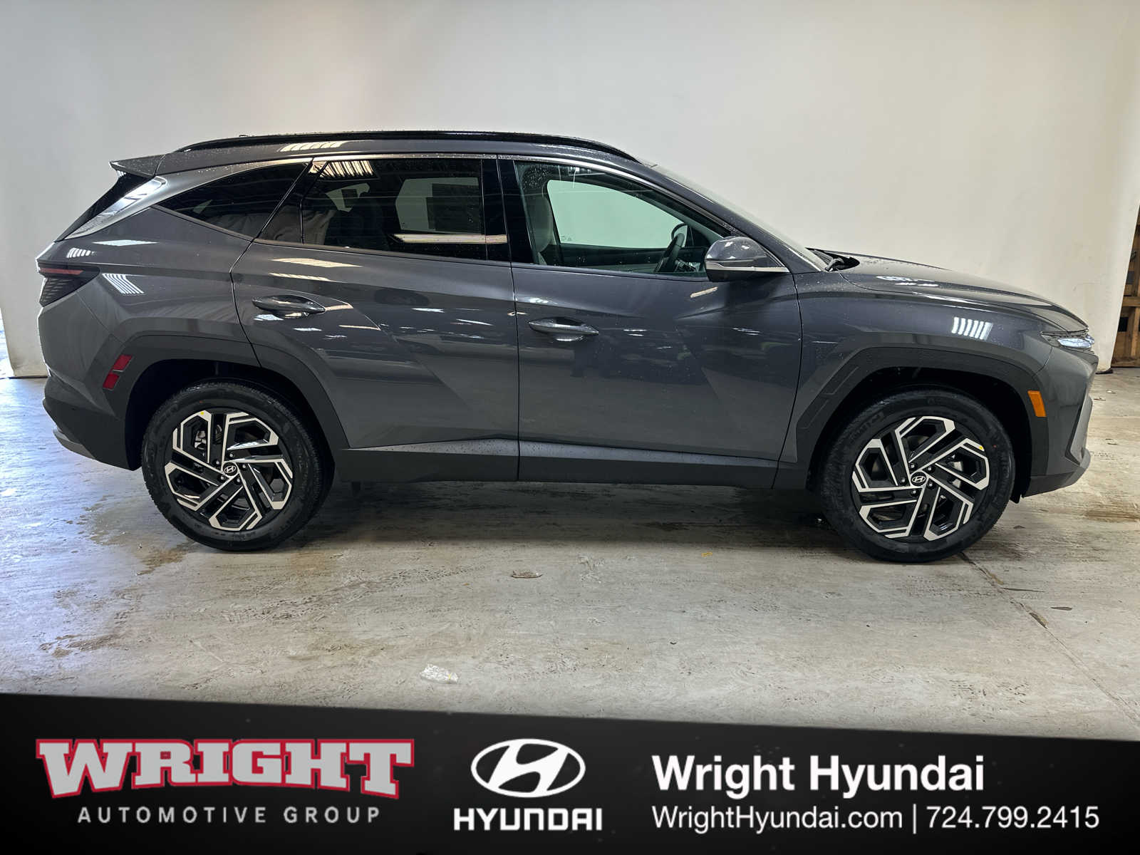 View vehicle photo 7