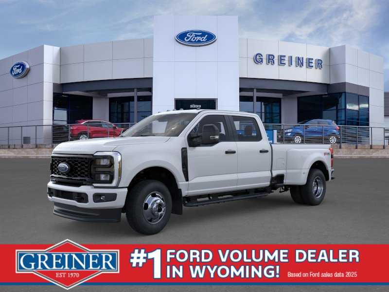 White 2026 Ford F-350 Super Duty Pickup Truck Automatic