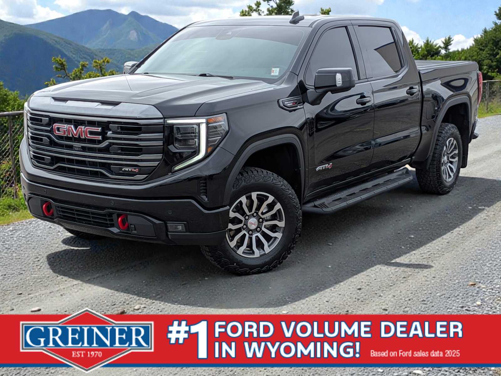 2023 GMC Sierra 1500 AT4 Crew Cab 4WD