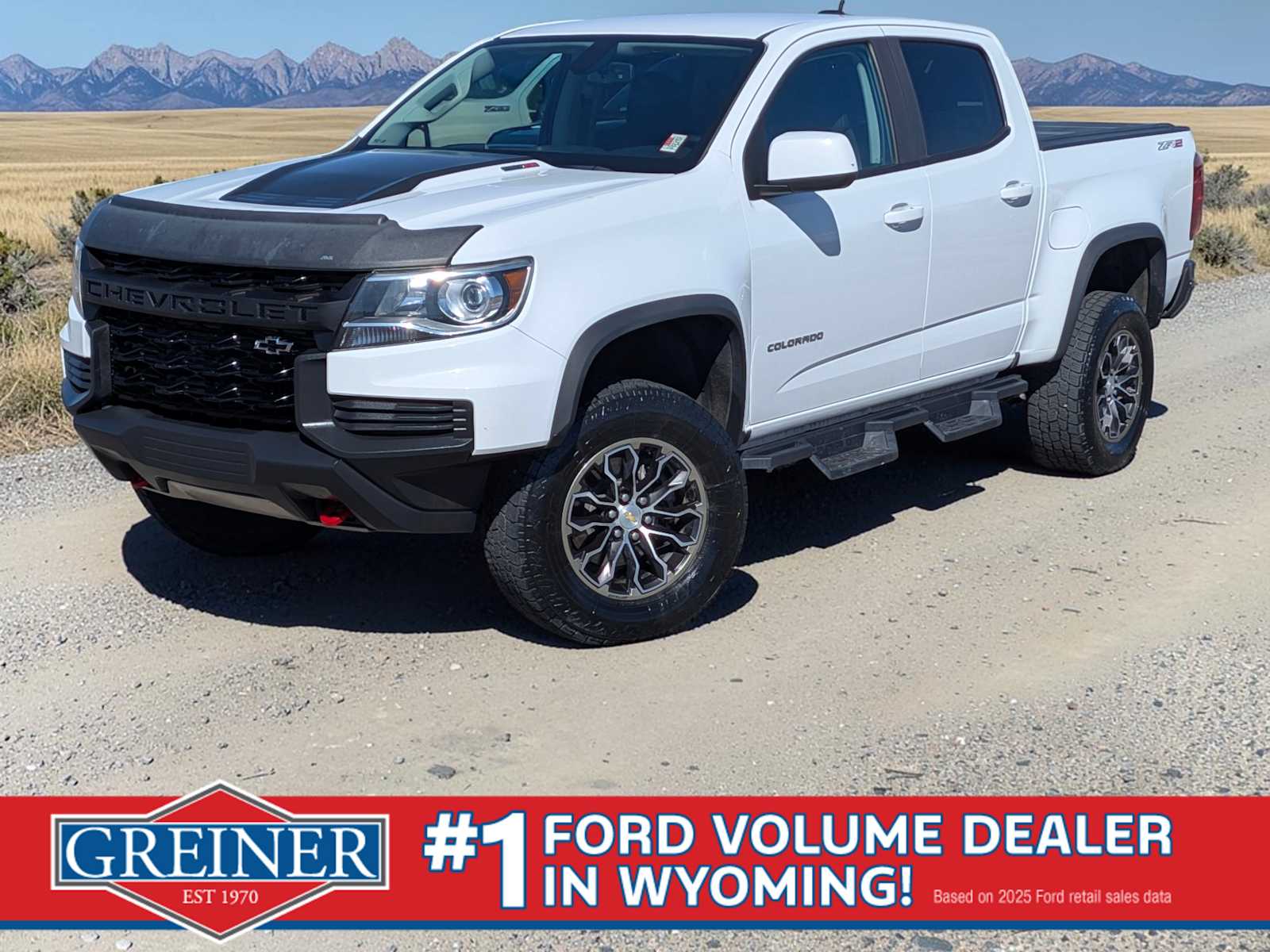 Summit White 2022 Chevrolet Colorado Pickup Truck Four-Wheel Drive 6-Speed Automatic
