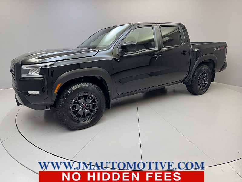 2023 Nissan Frontier PRO-4X Crew Cab 4WD