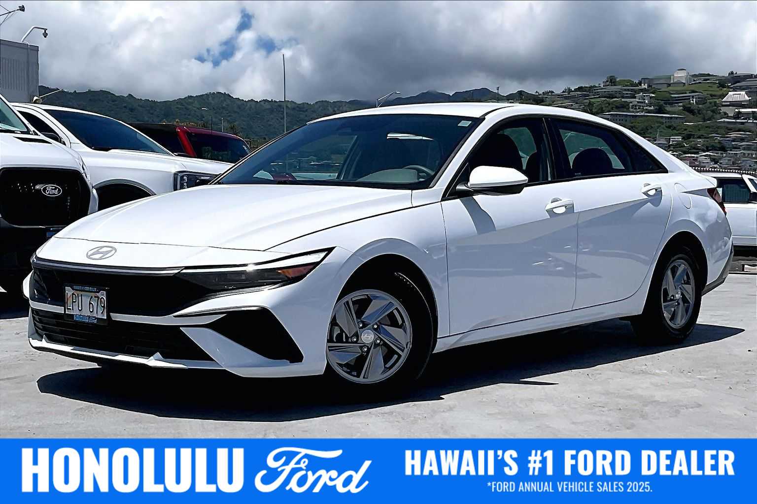 2024 Hyundai Elantra SE FWD