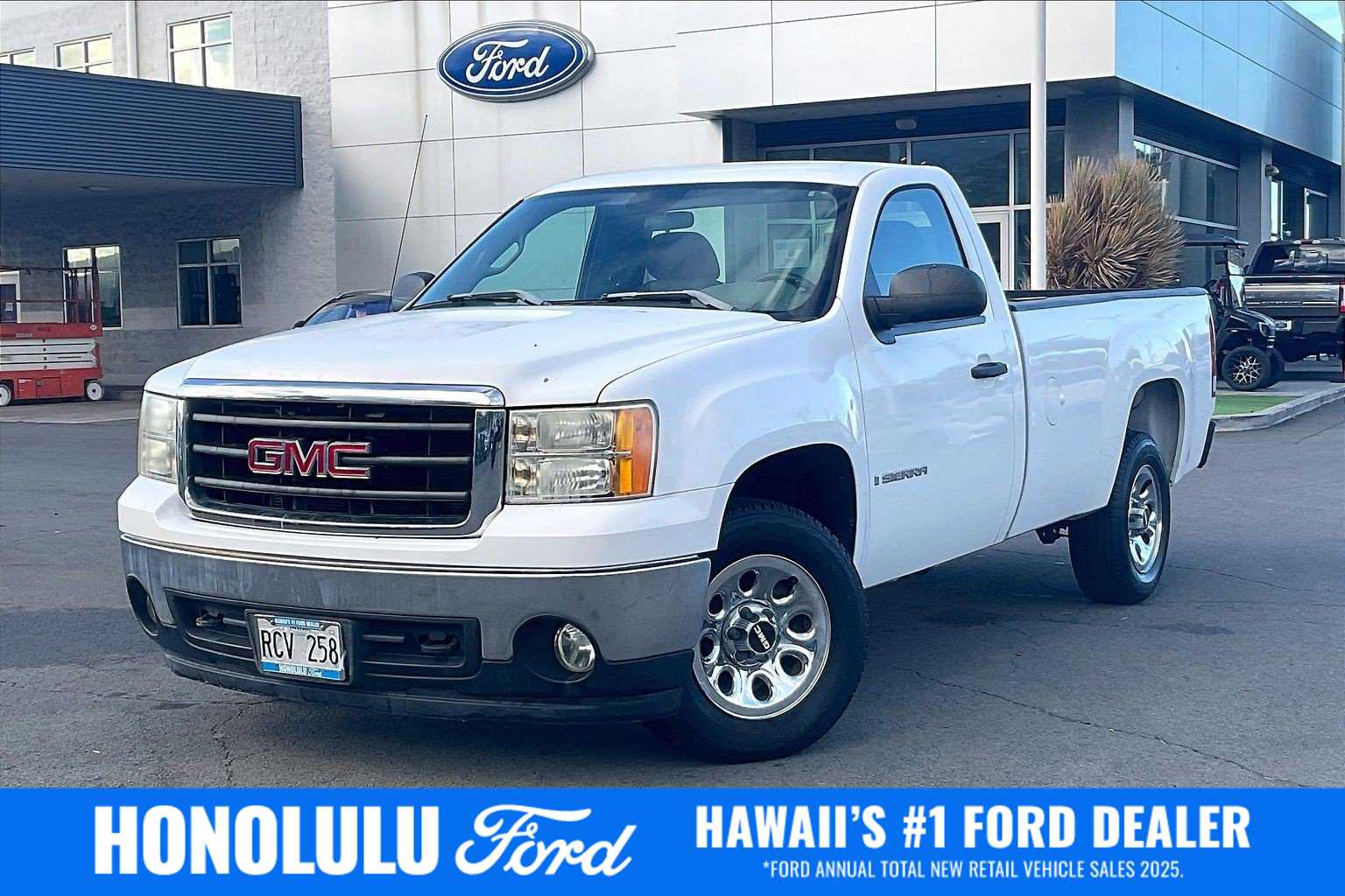 Summit White 2008 GMC Sierra 1500 Pickup Truck 4X2 4-Speed Automatic