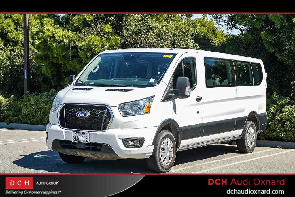 2022 Ford Transit Passenger 350 XLT Low Roof LB RWD